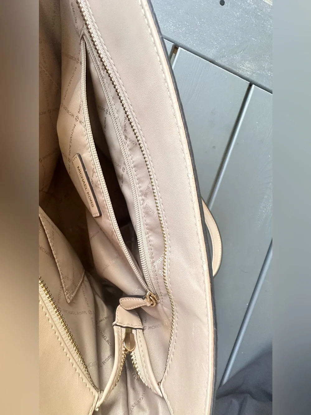 Michael Kors sophisticated michael